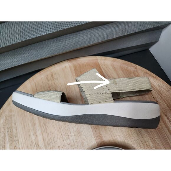 Clarks Cloudsteppers Arla Jacory Sandals Women's size 9 Soft Gold - Picture 10 of 10